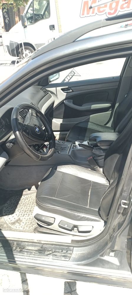 BMW 320 i - 6