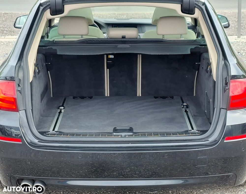 BMW Seria 5 525d xDrive Touring - 10