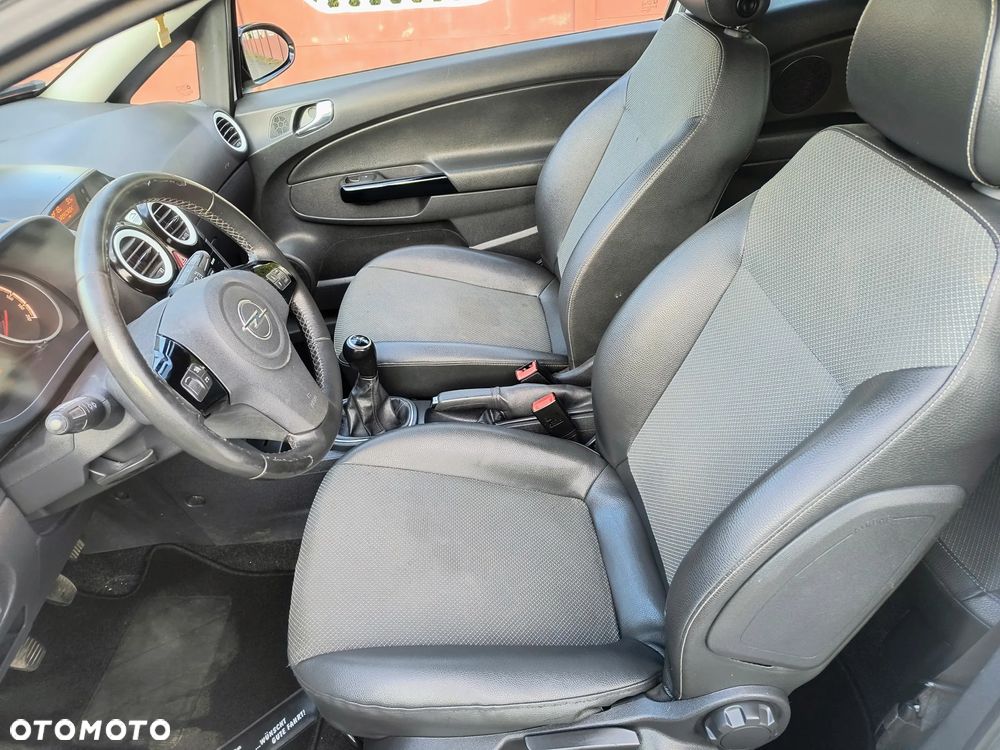 Opel Corsa 1.2 16V Limited Edition - 11