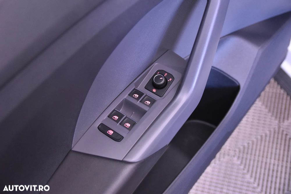 Volkswagen T-Cross - 14