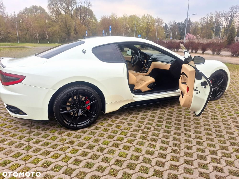 Maserati GranTurismo - 14