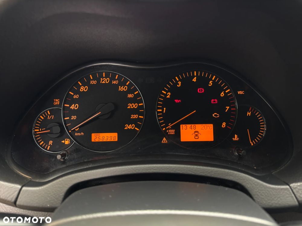 Toyota Avensis 1.8 VVT-i Sol - 9