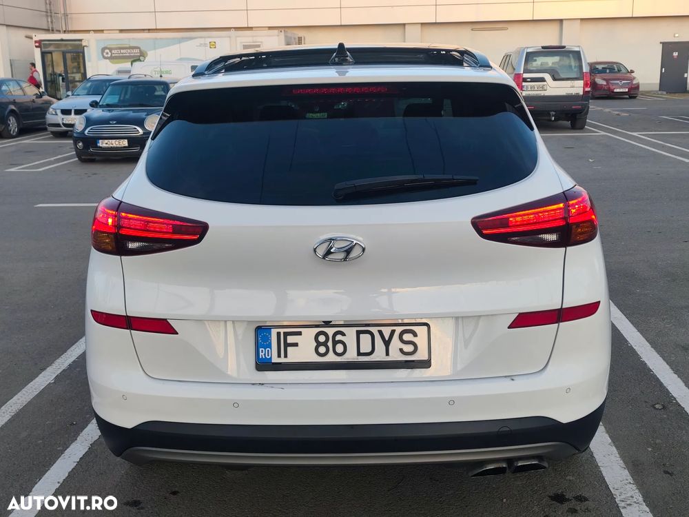 Hyundai Tucson 2.0 CRDI 4WD 8AT Premium - 23