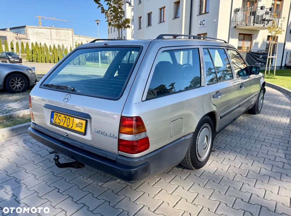 Mercedes-Benz W124 (1984-1993) - 8