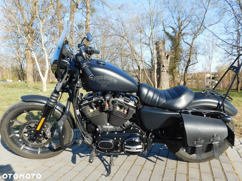 Harley-Davidson Sportster Iron 883 - 1