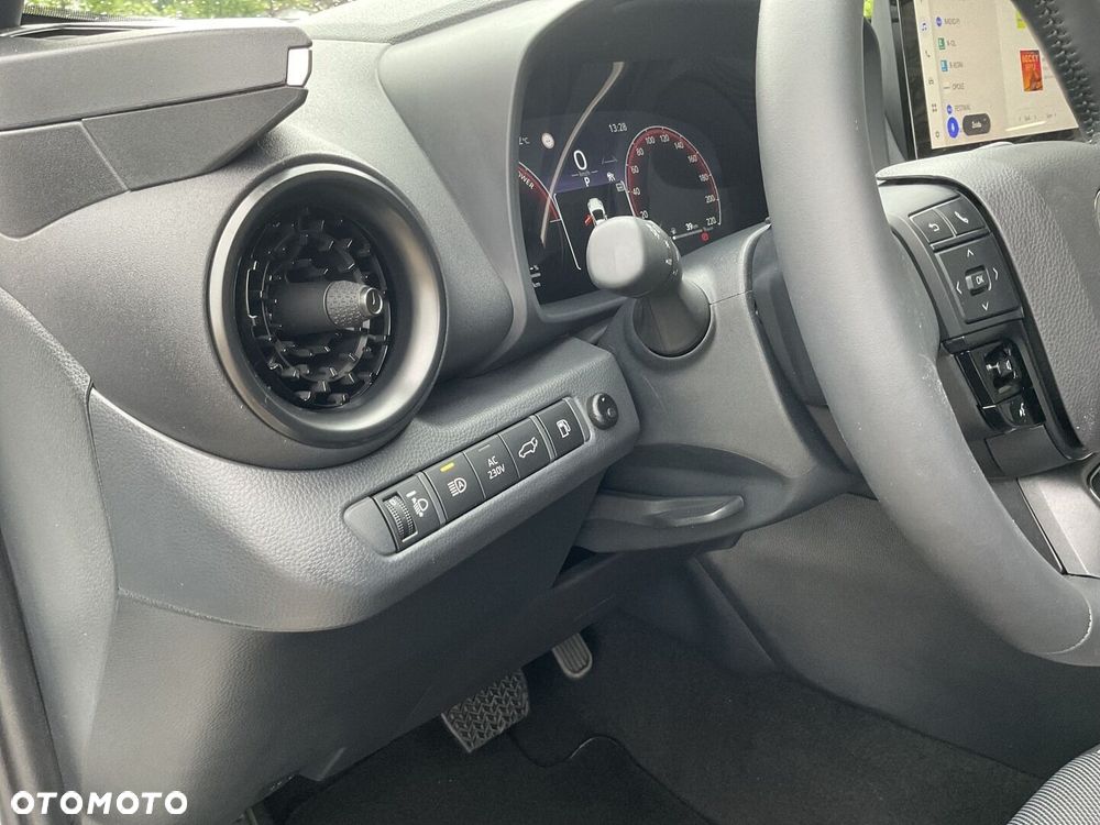 Toyota C-HR - 20