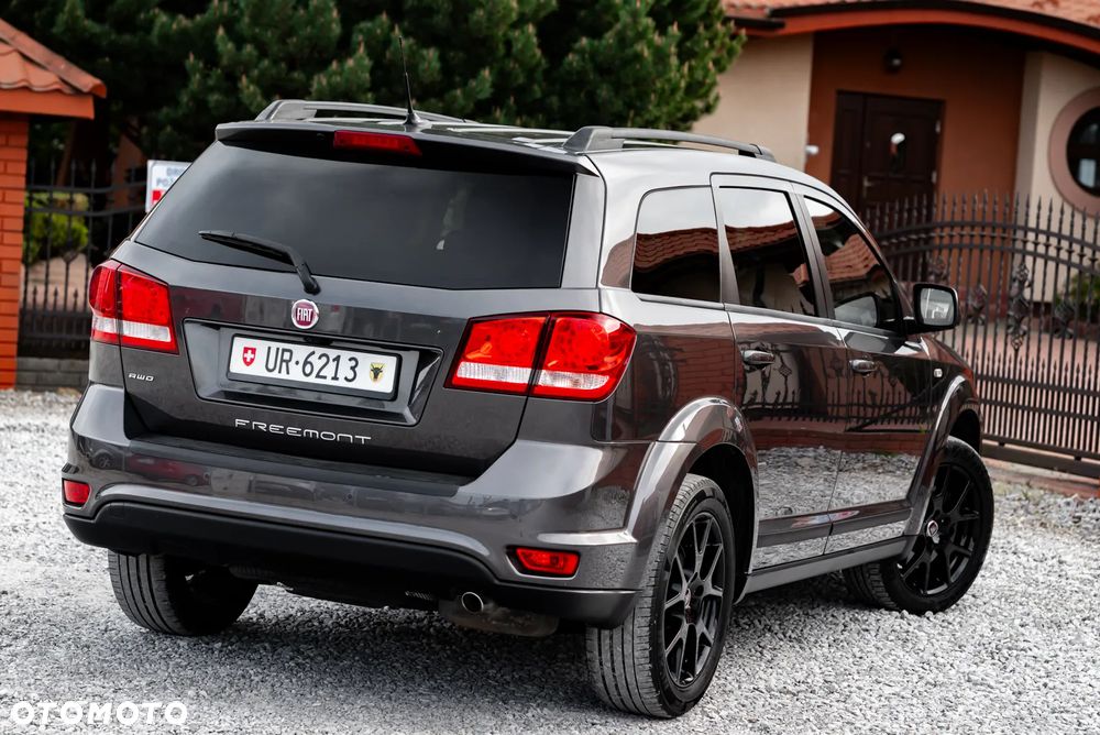 Fiat Freemont 2.0 Multijet Black Code AWD - 9