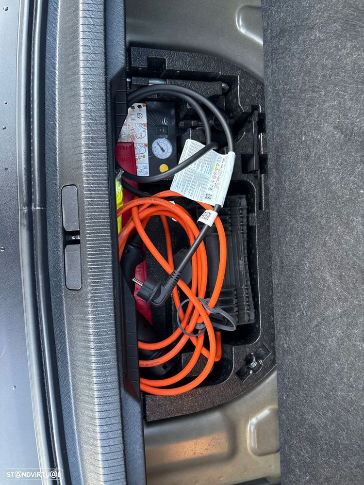 Peugeot e-2008 50 kWh Allure Pack - 35