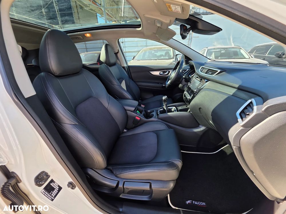 Nissan Qashqai 1.6 dCi DPF tekna - 14