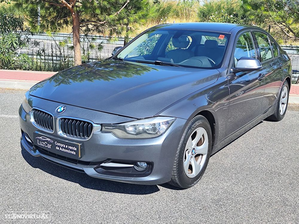 BMW 320 d EfficientDynamics Line Sport - 2