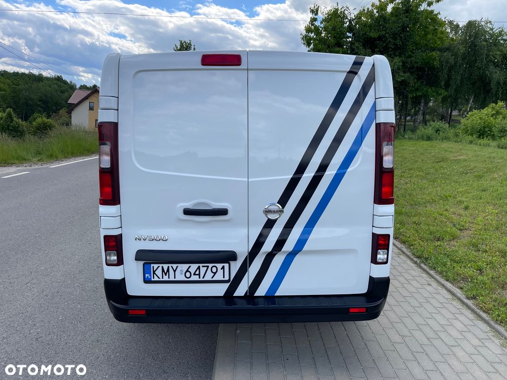 Nissan NV300 - 5
