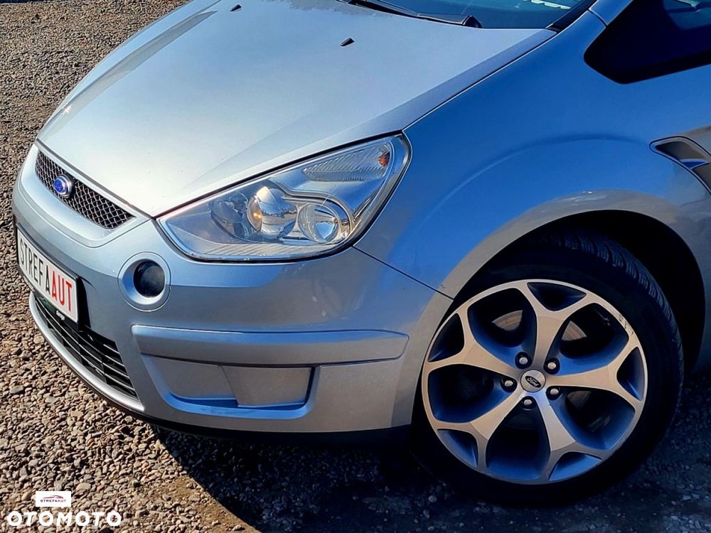 Ford S-Max - 32