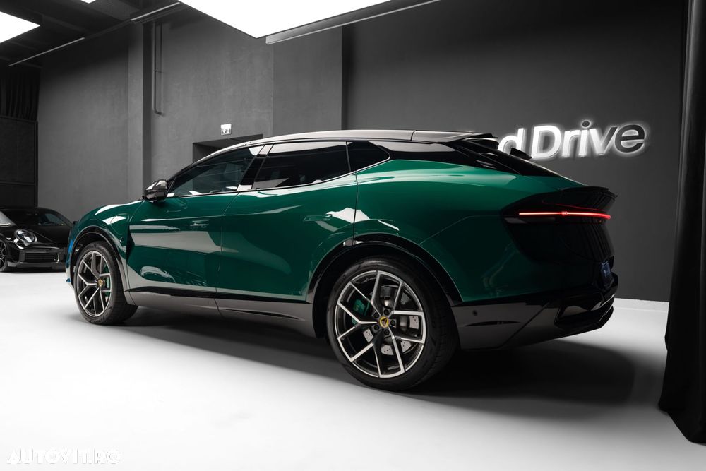 Lotus Eletre - 8