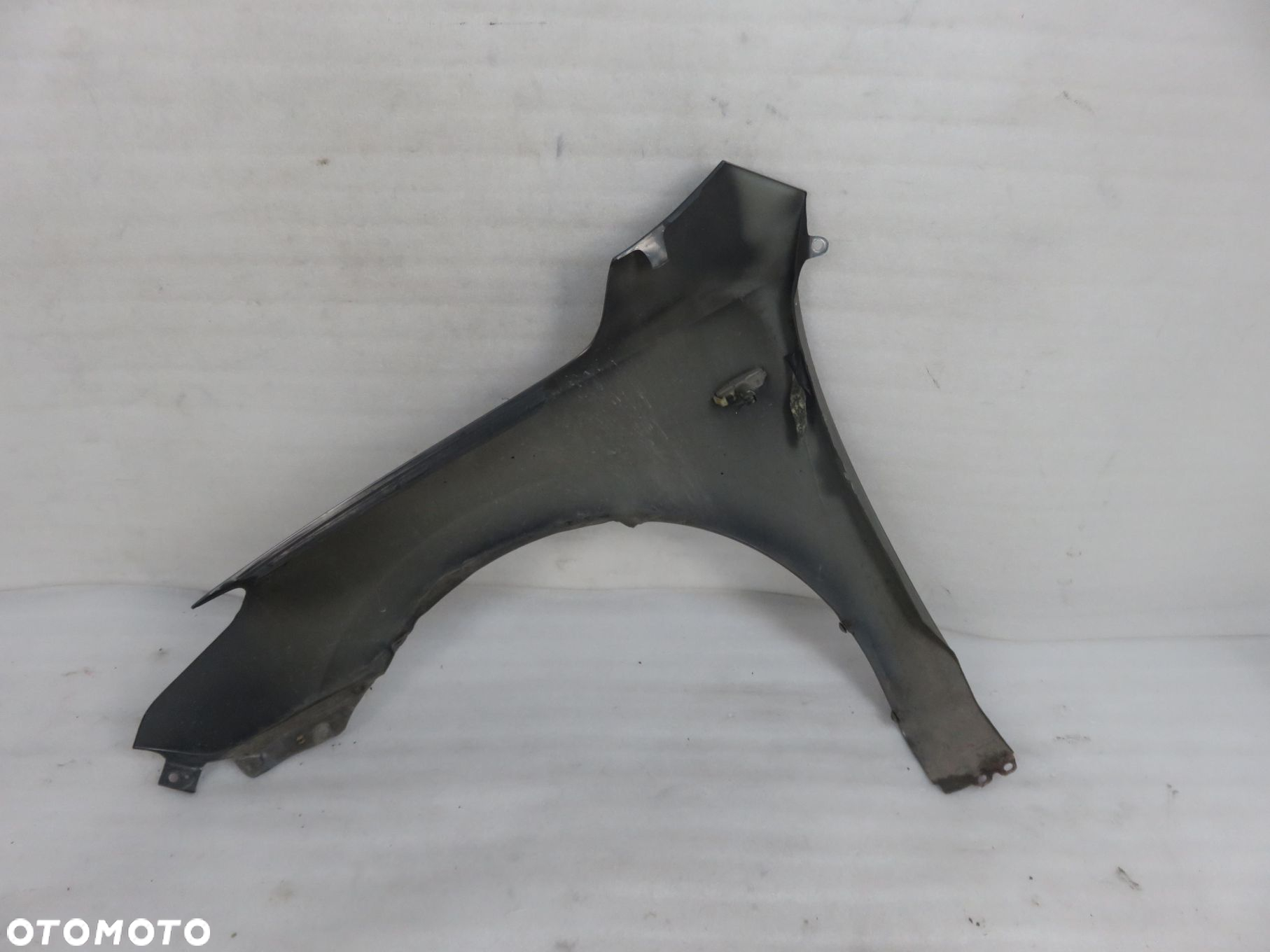 BŁOTNIK PRAWY PRZEDNI HYUNDAI i30 I CW (2007-2010-2012)  9A - 10
