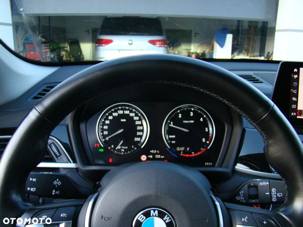 BMW X1 xDrive20d Sport Line - 30