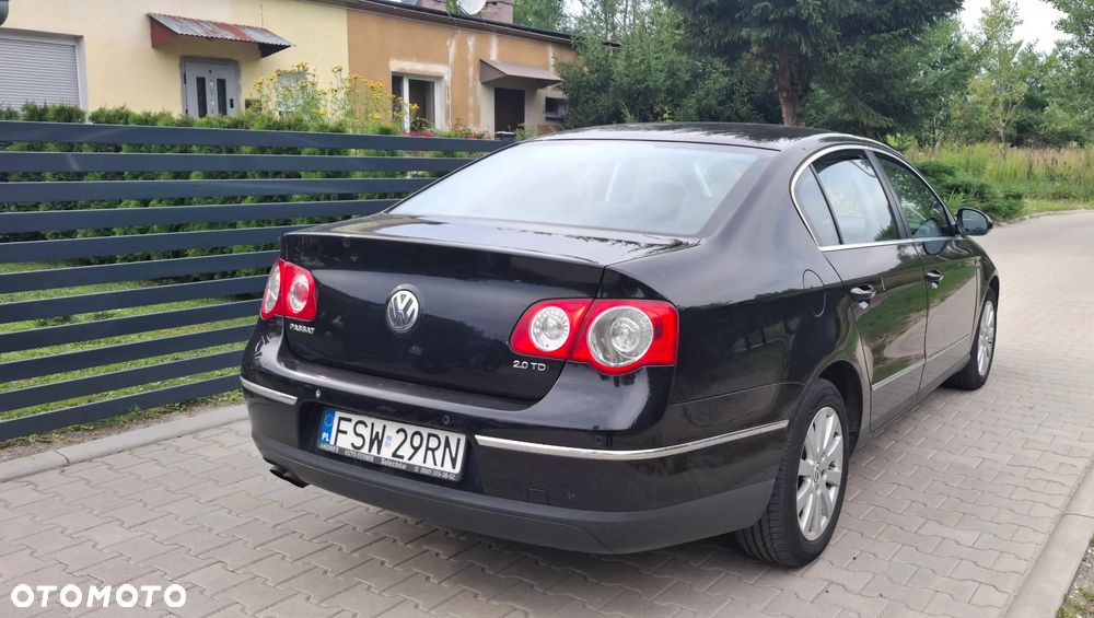 Volkswagen Passat 2.0 TDI Comfortline - 3
