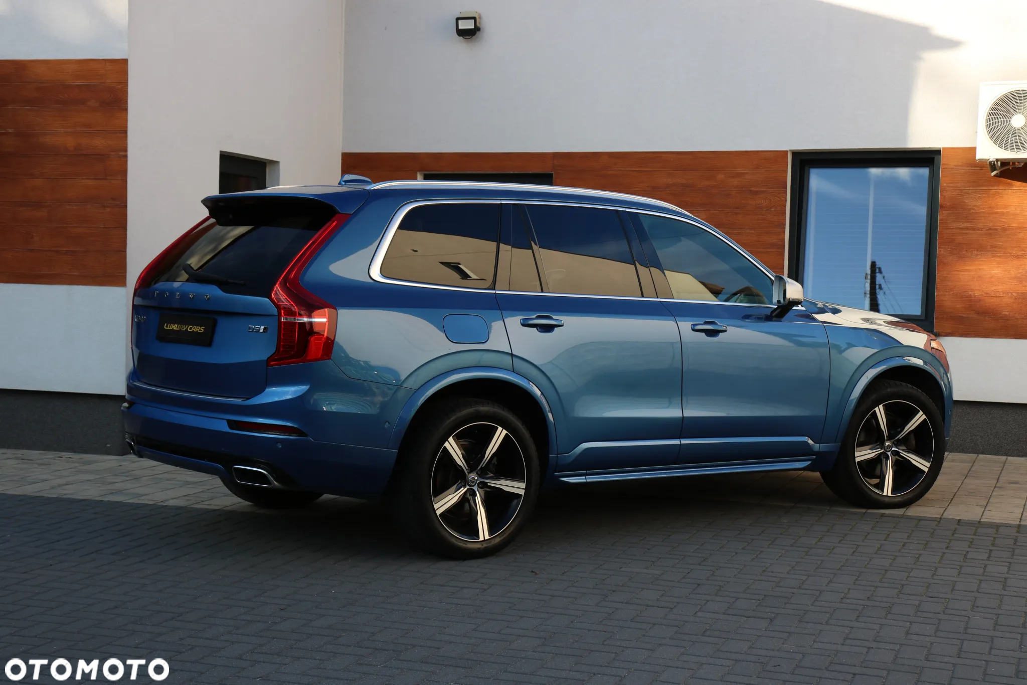 Volvo XC 90 D5 AWD Geartronic RDesign - 12