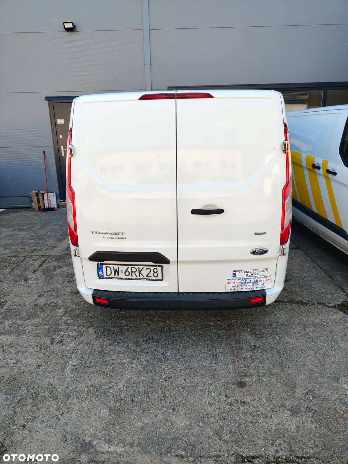 Ford TRANSIT CUSTOM - 2