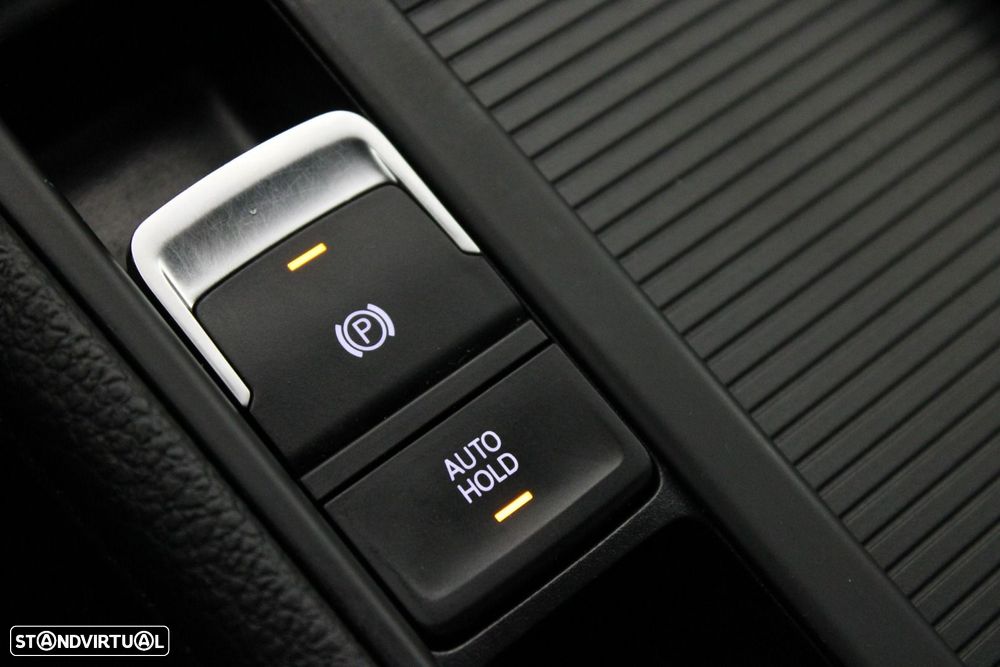 VW Golf Variant 1.6 TDi Confortline - 26