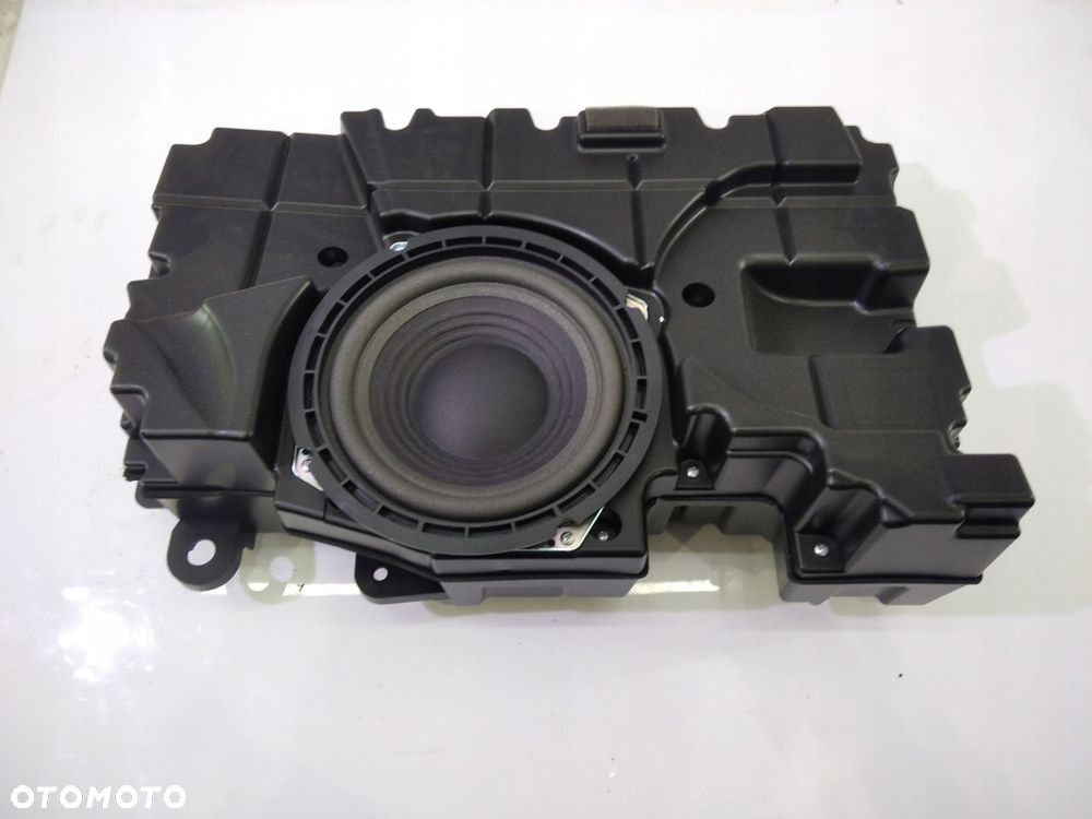 LEXUS RX 450H SUBWOOFER 86150-48030 - 1