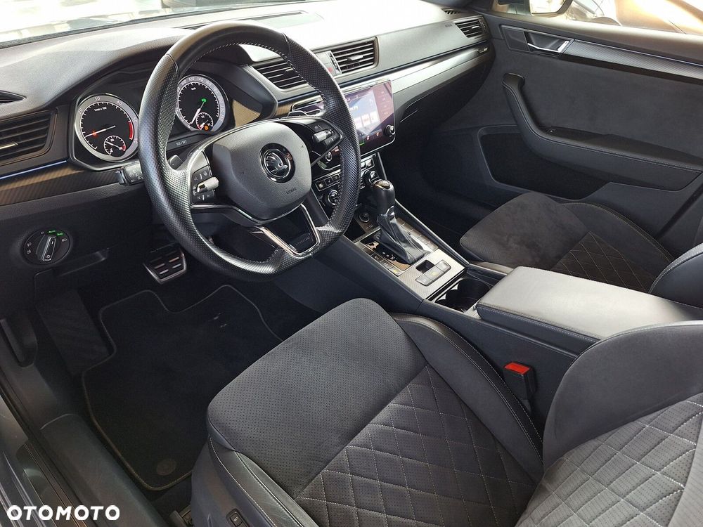 Skoda Superb 2.0 TDI SCR Sportline DSG - 12