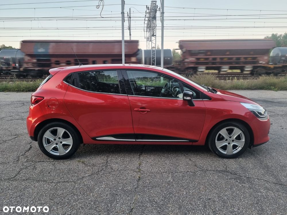 Renault Clio - 10