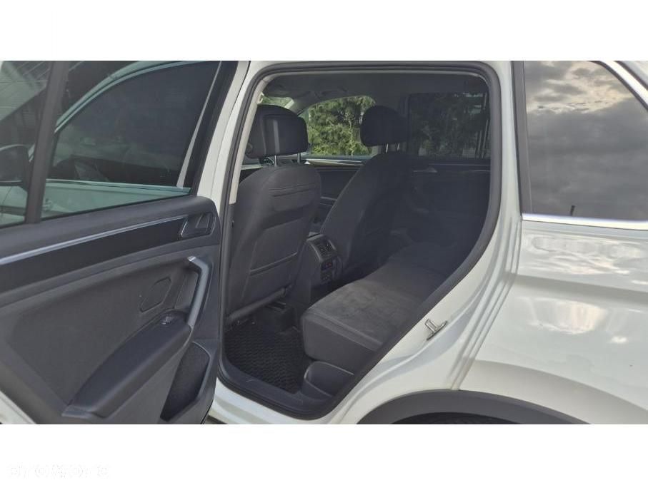 Volkswagen Tiguan - 19