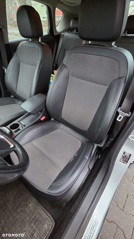 Opel Astra 1.6 T Cosmo - 17