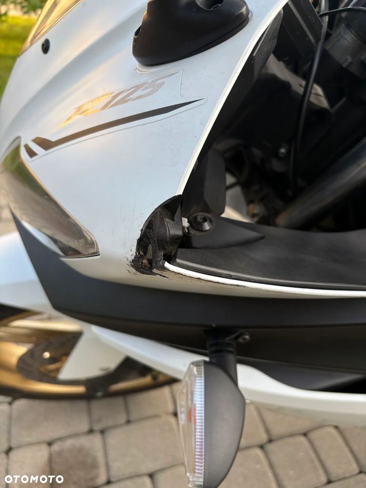 Yamaha YZF - 9