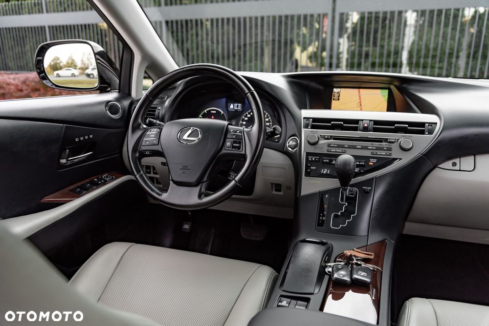 Lexus RX 450h (hybrid) - 26
