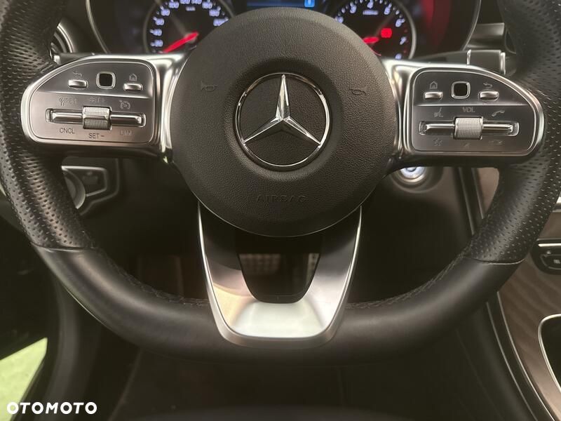 Mercedes-Benz GLC 300 e 4-Matic - 13
