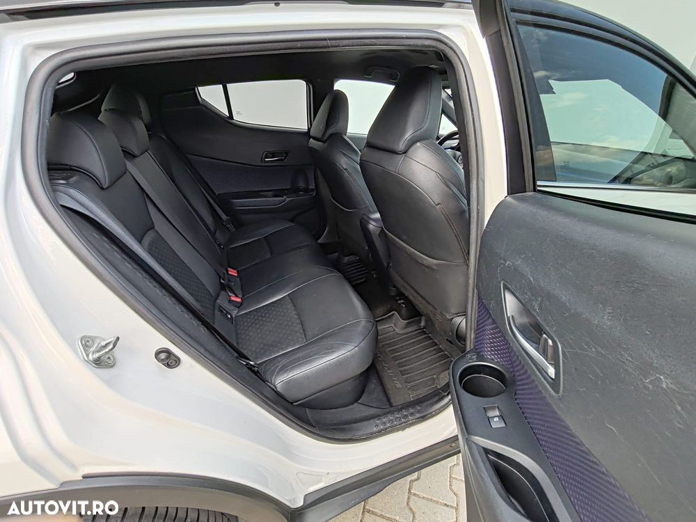 Toyota C-HR 1.8 HSD 4x2 CVT C-lassy LED - 8