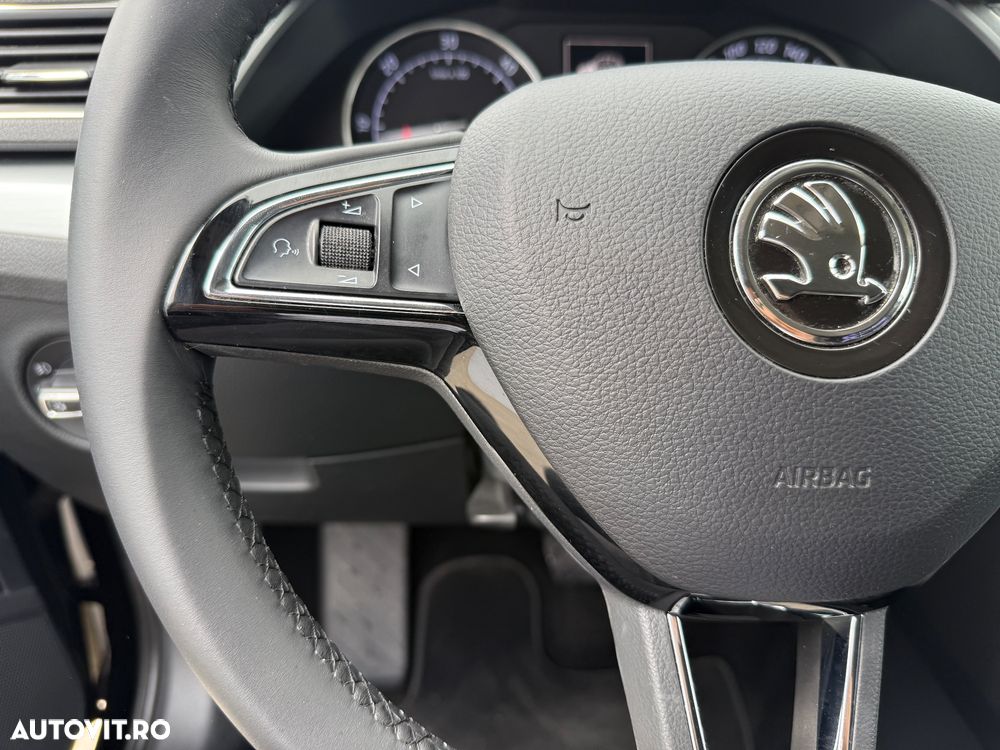 Skoda Superb 2.0 TDI DSG Active - 6