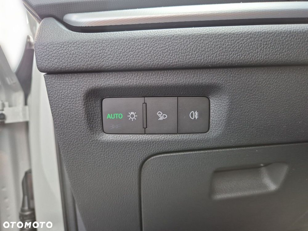 Skoda Octavia 1.5 TSI mHEV Drive Selection DSG - 24