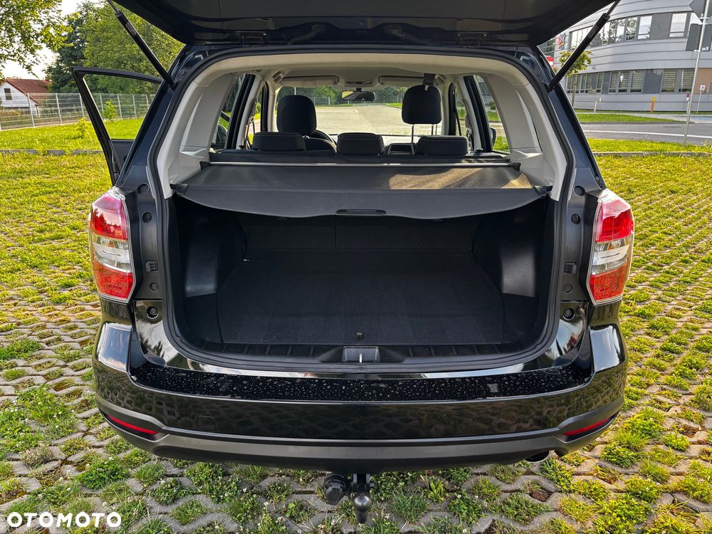 Subaru Forester 2.0 D Exclusive Lineartronic - 16