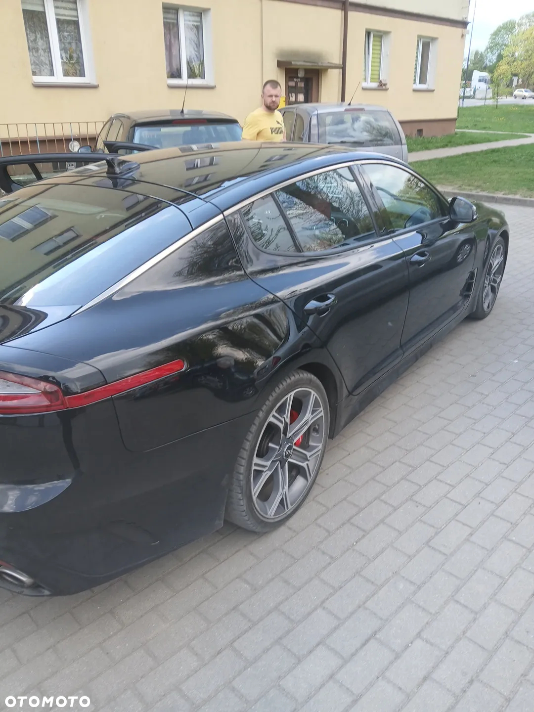 Kia Stinger - 10