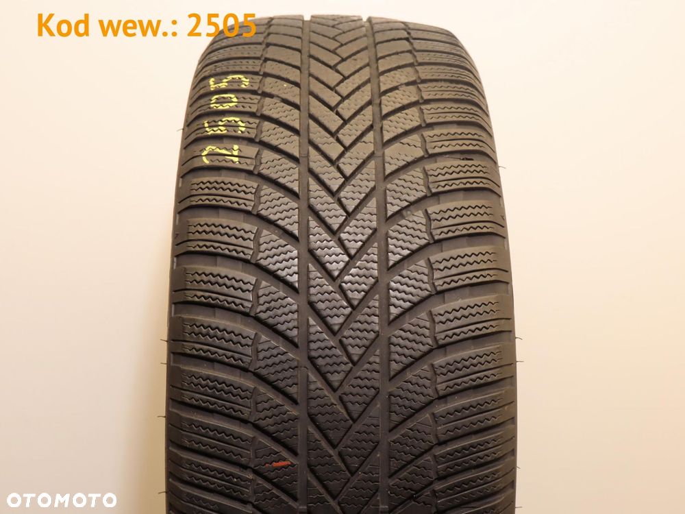 Bridgestone Blizzak LM005 - 235/55 R19 - 2