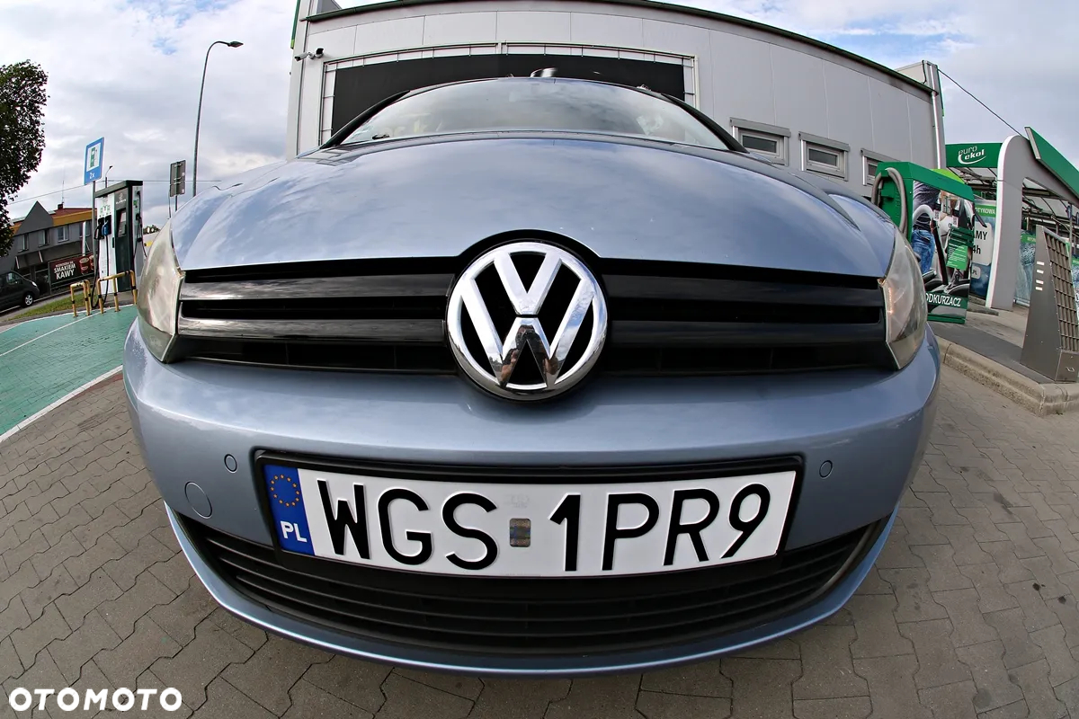 Volkswagen Golf - 11