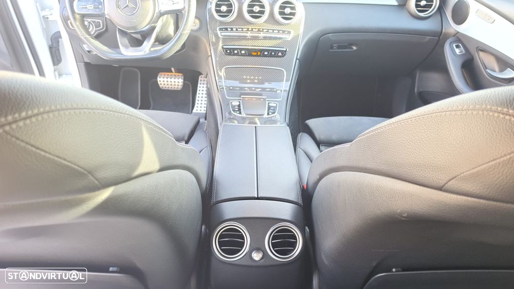 Mercedes-Benz GLC 220 d Coupe 4Matic 9G-TRONIC AMG Line - 30