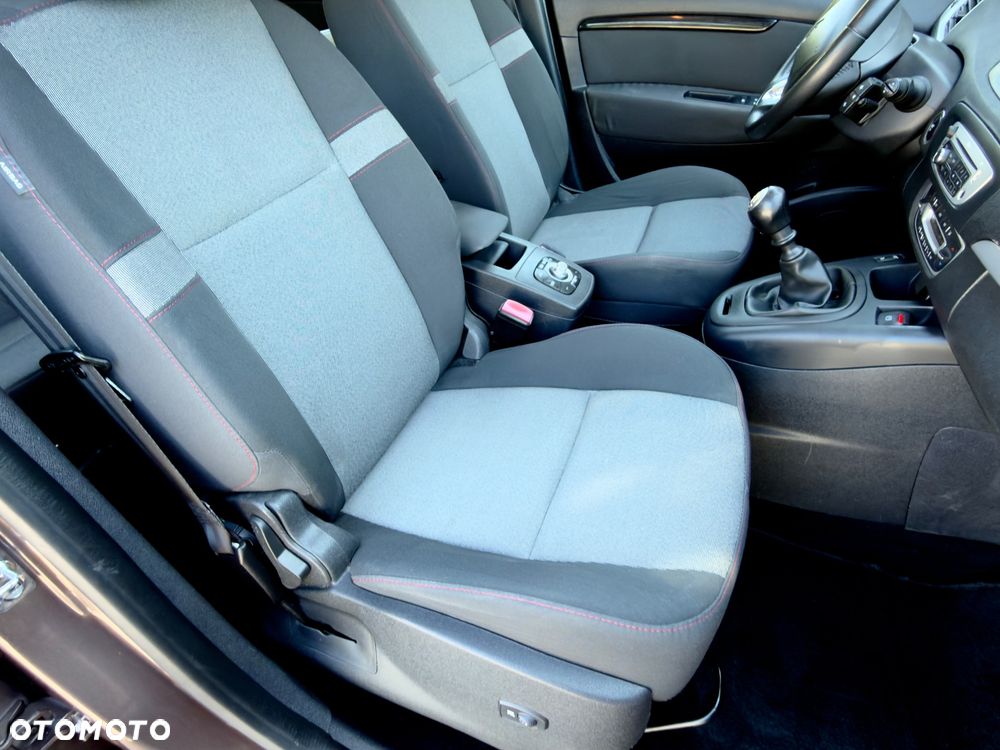 Renault Scenic ENERGY TCe 115 S&S Paris - 23