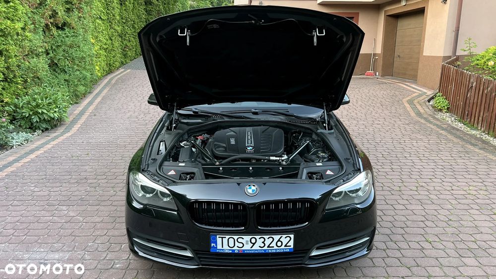 BMW Seria 5 530d Sport-Aut - 33