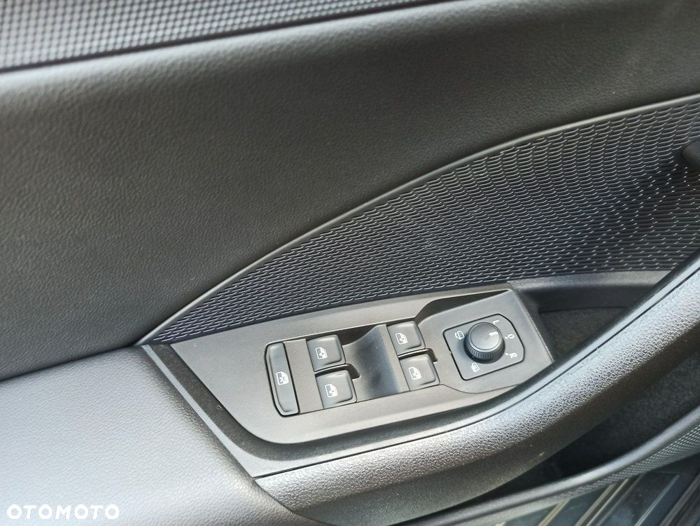 Skoda Octavia 2.0 TDI Business DSG - 20