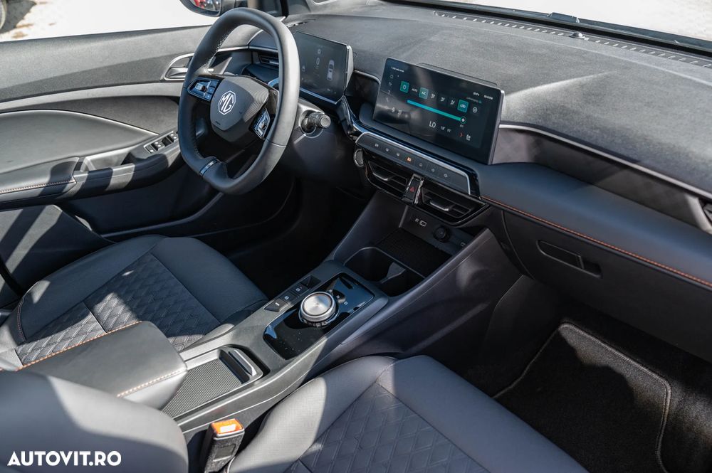 MG MG3 3 Hybrid+ Luxury - 9