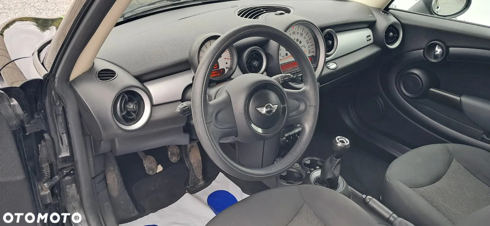 MINI ONE Standard - 9