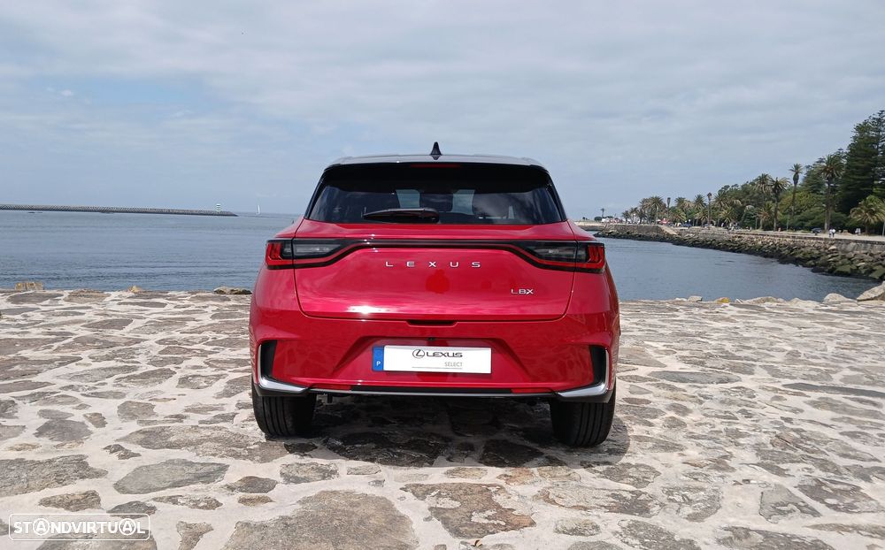 Lexus LBX Emotion - 13