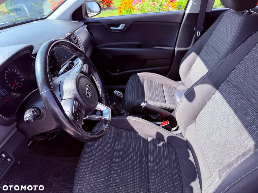 Kia Stonic - 28