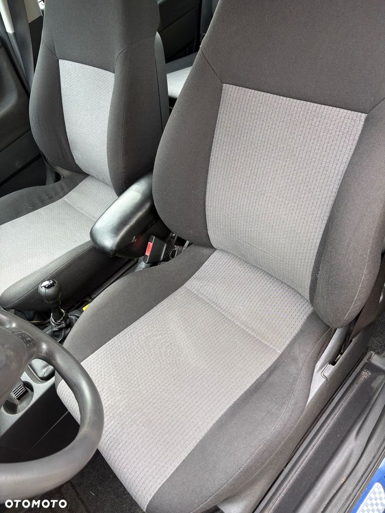 Opel Meriva 1.6 16V Essentia - 13