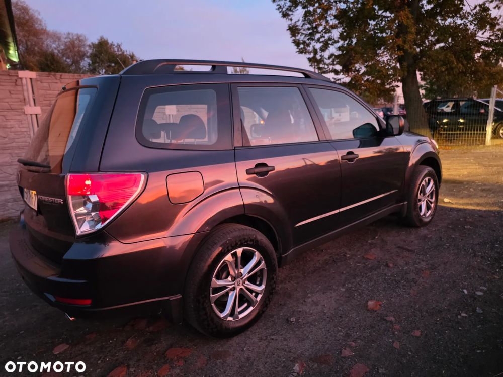 Subaru Forester 2.0X Active - 10