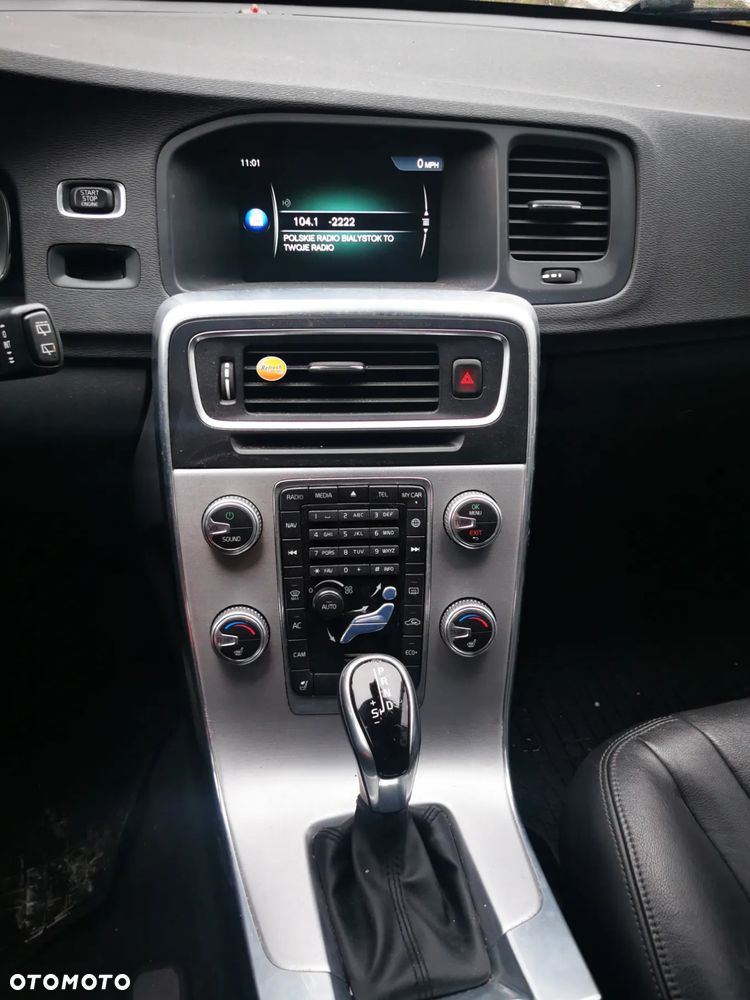 Volvo V60 - 11