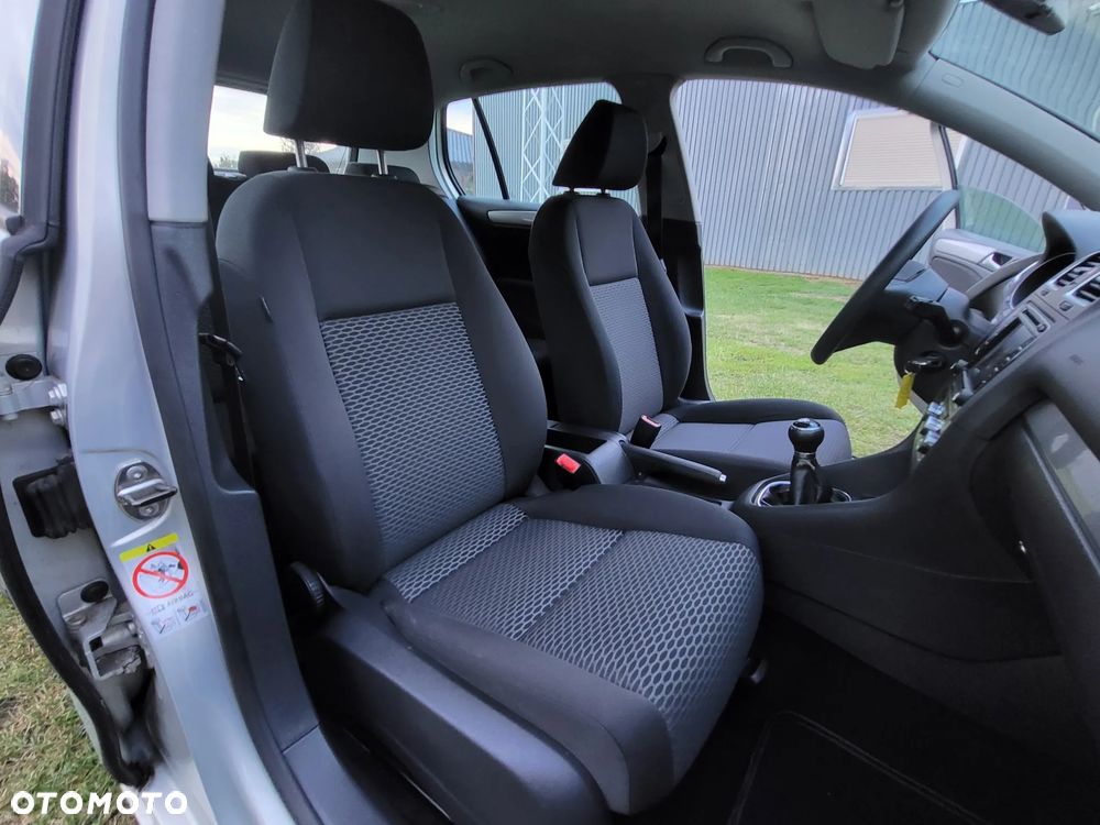 Volkswagen Golf - 12